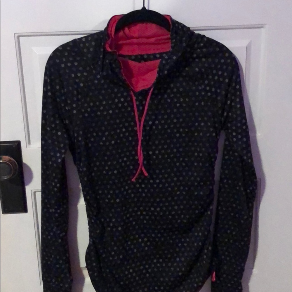 Athletic pull over
